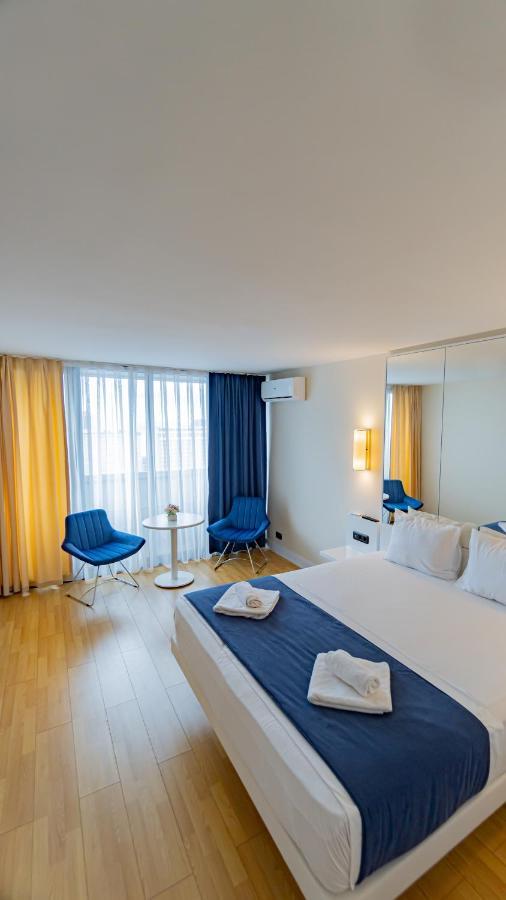 Smart Aparthotel Orbi City Batumi Esterno foto