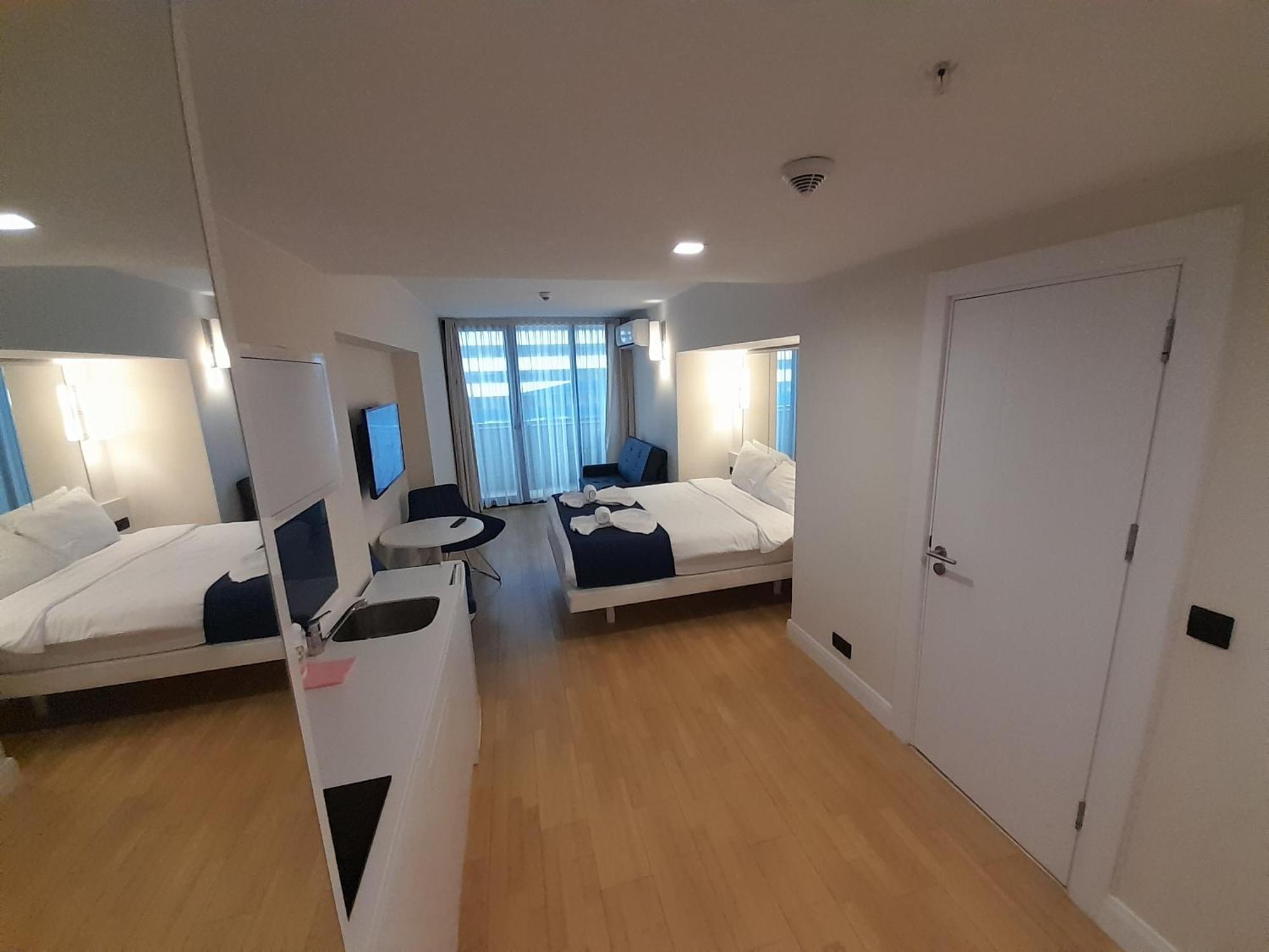 Smart Aparthotel Orbi City Batumi Camera foto